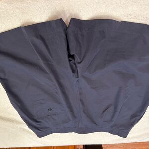 Lizgolf shorts size 16 navy blue